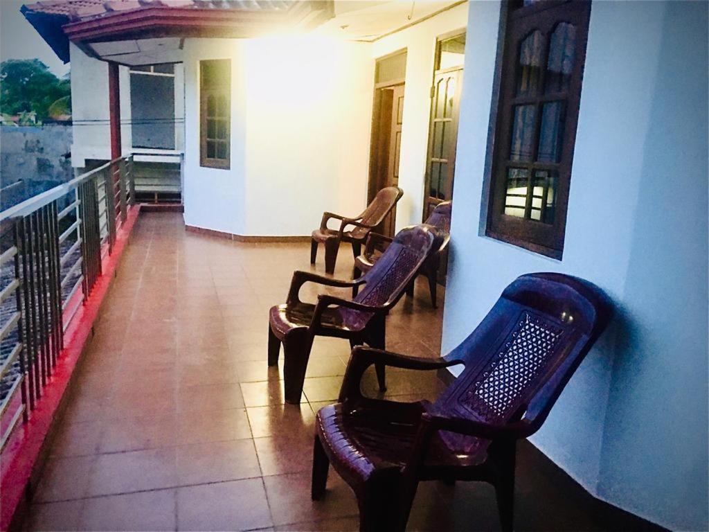 Kavee Transit Hotel Katunayaka Εξωτερικό φωτογραφία