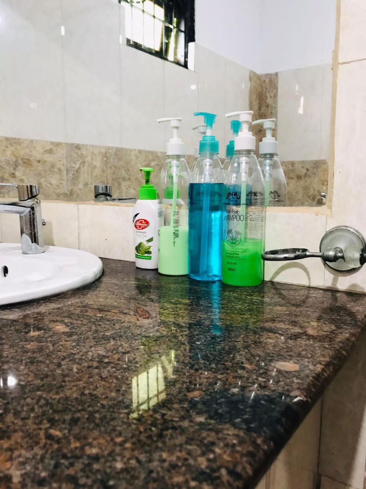 Kavee Transit Hotel Katunayaka Εξωτερικό φωτογραφία